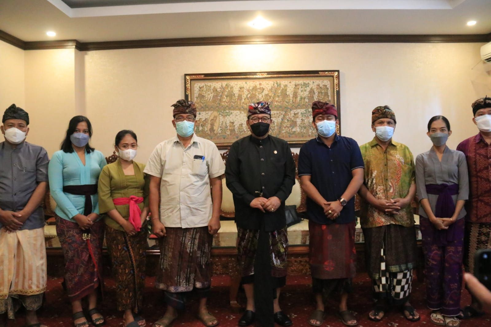 podiumnews.com-Cok Ace Minta KPA Bali Siapkan E-book Edukasi Bahaya HIV AIDS dan Narkotika